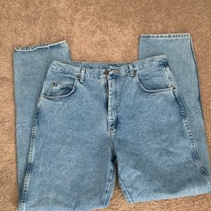 Wrangler jeans ☘️HP☘️